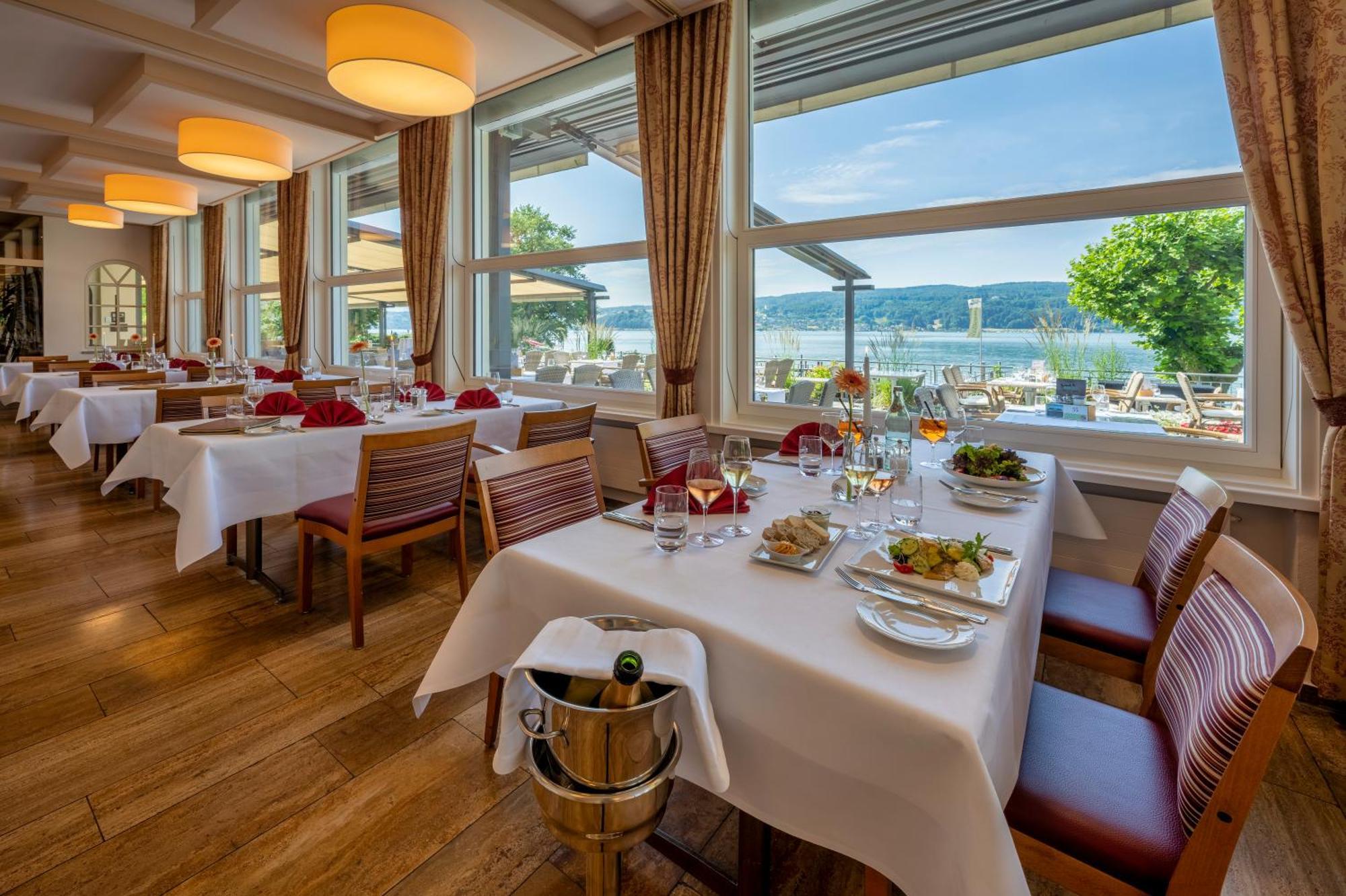 Strandhotel Loechnerhaus 라이헤나우 외부 사진