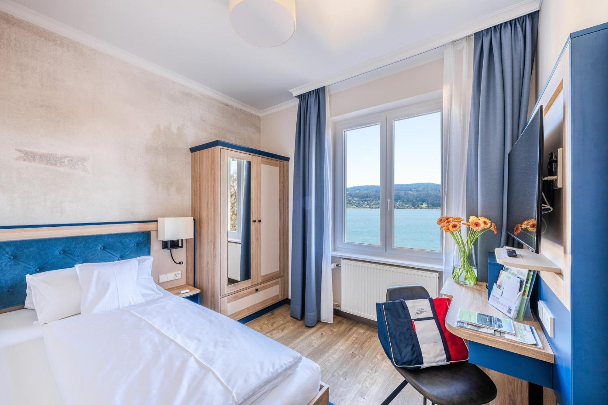 Strandhotel Loechnerhaus 라이헤나우 외부 사진