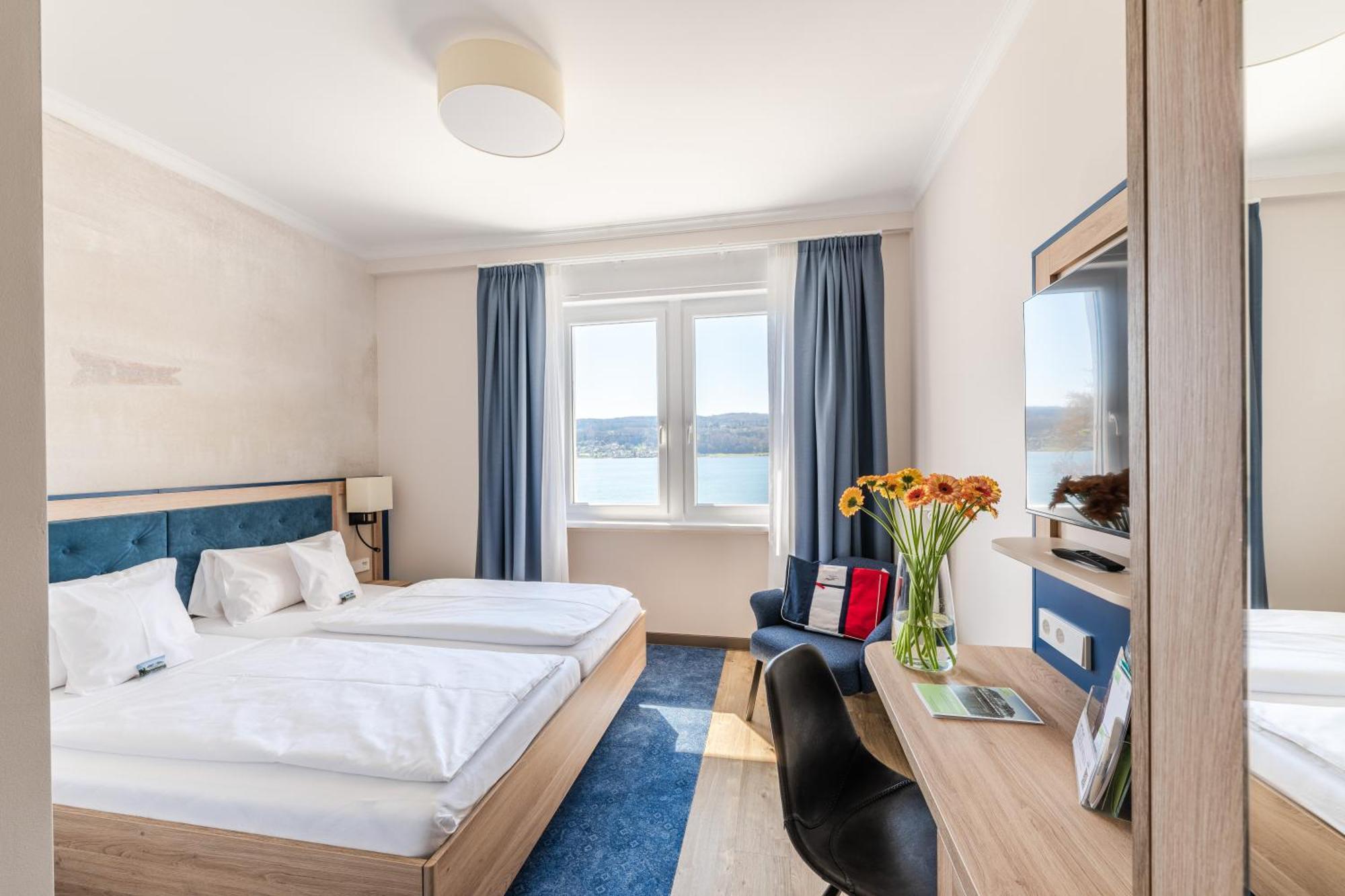 Strandhotel Loechnerhaus 라이헤나우 외부 사진