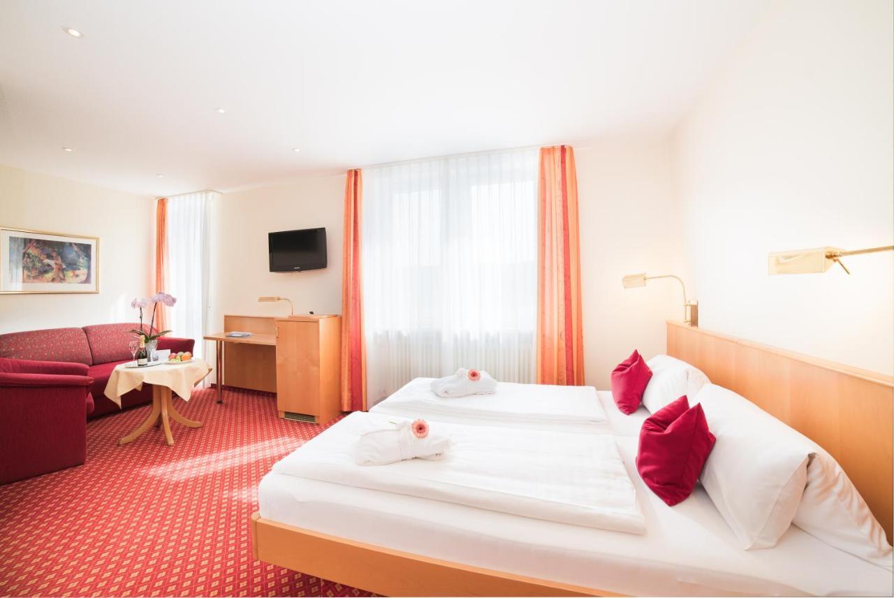 Strandhotel Loechnerhaus 라이헤나우 외부 사진